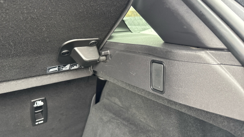 Land Rover Range Rover Evoque 2.0 P250 R-Dynamic SE 5dr Auto Petrol Hatchback